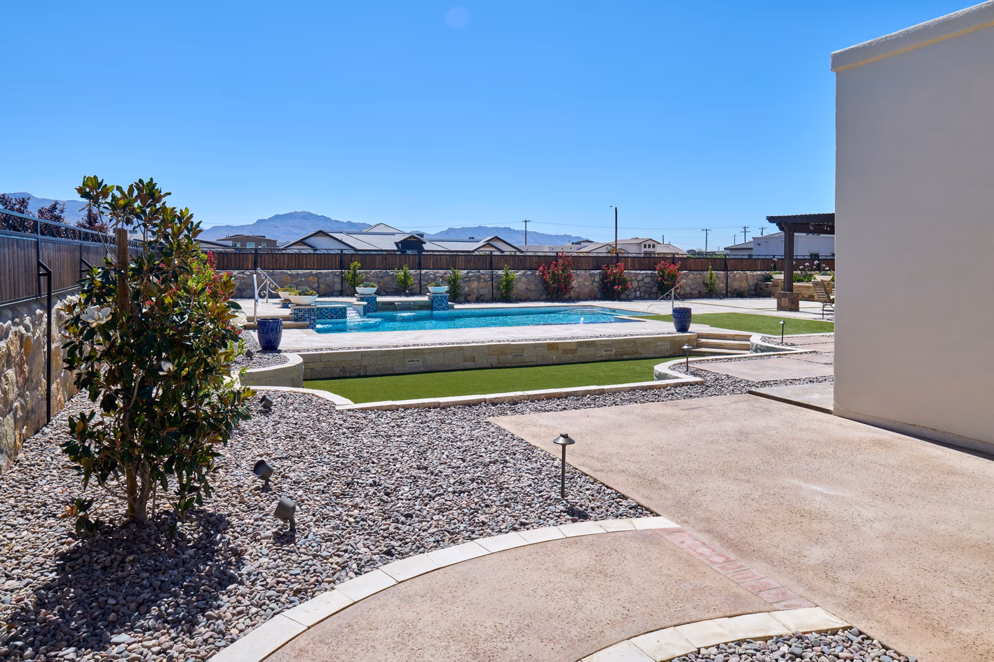 Camino Nogal Custom Landscape — GO DESIGNS El Paso, photo 2