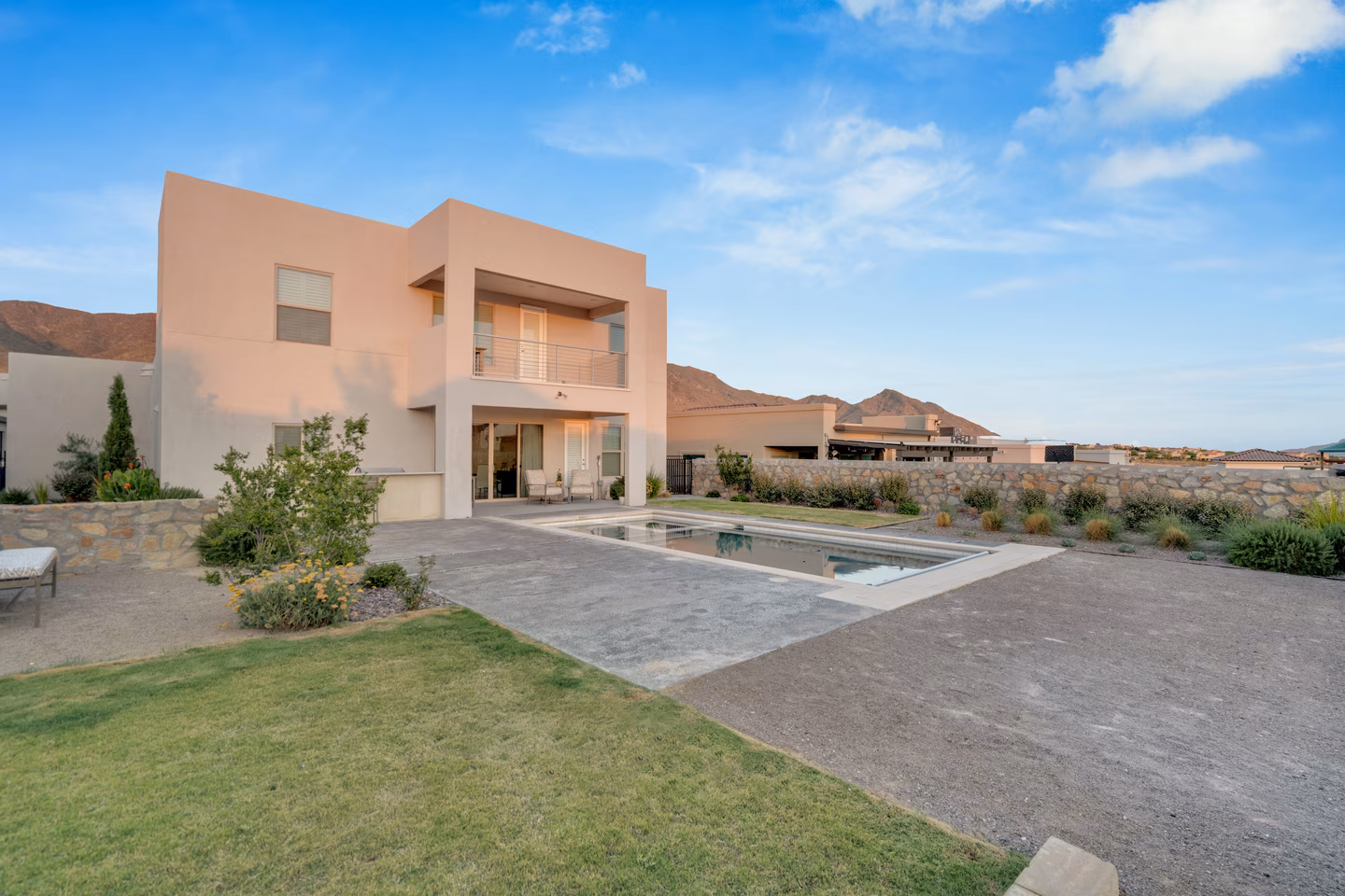 Twilight Drive Contemporary Landscape — GO DESIGNS El Paso, photo 14