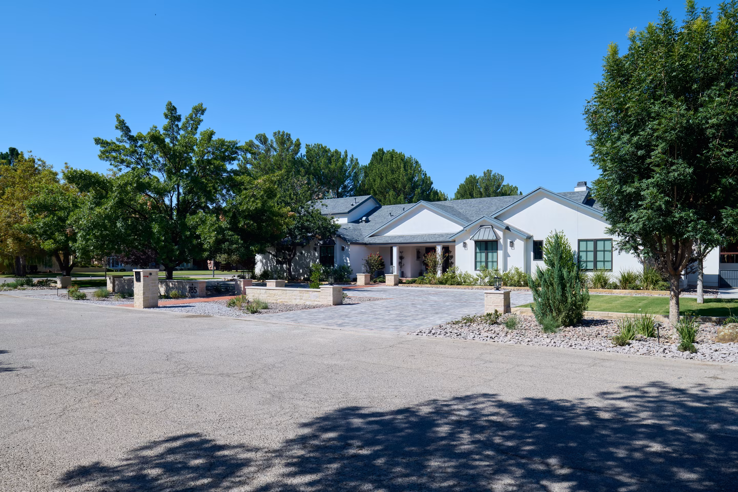 Vin Mirada Drive Outdoor Living — GO DESIGNS El Paso landscaping project